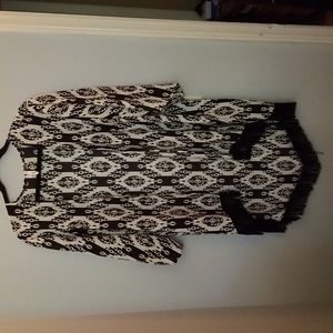 Studio Y Black & Off White Fringed Kimono